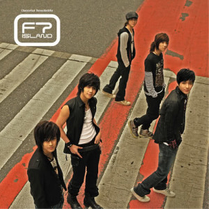 Dengarkan First Kiss lagu dari FTISLAND dengan lirik