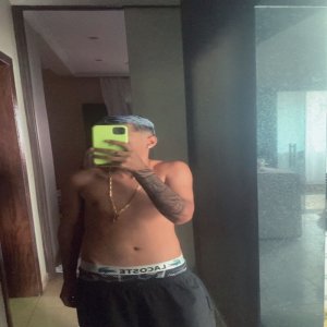 Album VEM SENTANDO POR CIMA DA VARA QUICANDO (Explicit) from Dj guizim
