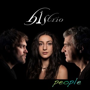 ดาวน์โหลดและฟังเพลง Zemlja Plese พร้อมเนื้อเพลงจาก Histrio