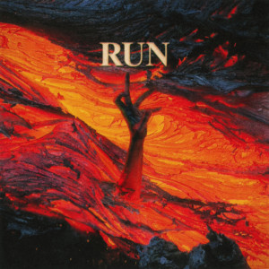 ดาวน์โหลดและฟังเพลง Run พร้อมเนื้อเพลงจาก Joji