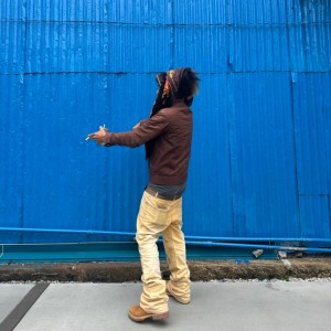 ดาวน์โหลดและฟังเพลง Tarineee พร้อมเนื้อเพลงจาก Slown