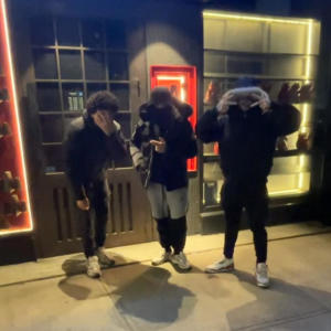 收聽Athrow5的50 Shots (feat. Ricotaggedem & Sevvy G) (Explicit)歌詞歌曲