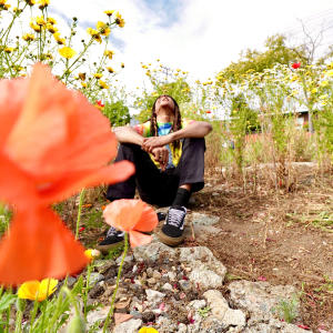 Listen to 41510 song with lyrics from Groovy Chu