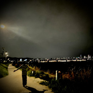 ดาวน์โหลดและฟังเพลง Still Here (Feat. YOUNgHOOD) พร้อมเนื้อเพลงจาก Juuuun