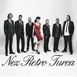 ดาวน์โหลดและฟังเพลง Dönemezsin Sen พร้อมเนื้อเพลงจาก Nez
