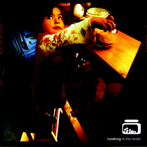 收听Sesam-O的Ordinary Life歌词歌曲