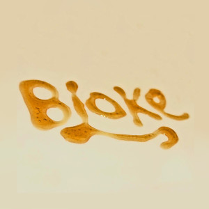 Listen to Echele Miel (Explicit) song with lyrics from Bloke