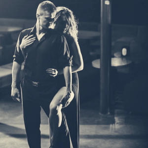 ดาวน์โหลดและฟังเพลง Vamos A Bailar (feat. Brandon Perez) พร้อมเนื้อเพลงจาก Gilberto