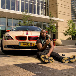 Dengarkan Bout That (Explicit) lagu dari KingPinRue dengan lirik