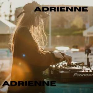 Adrienne的專輯DJ AKu Sayang Banget Full Bass Remix