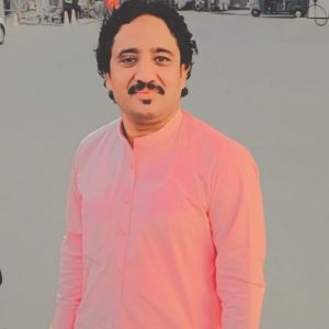 Listen to Khkuli Ba Sa Khalqa Kharab She song with lyrics from Ashraf Gulzar