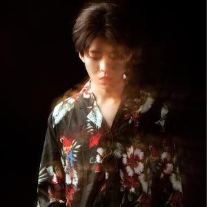 收听黄子彦的不能说的话 (女生版伴奏)歌词歌曲