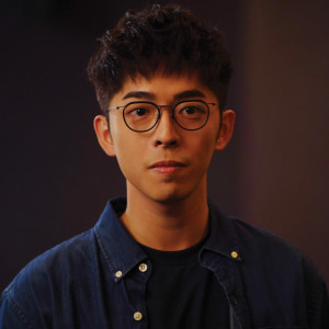 收听Edan 吕爵安的I SWIM歌词歌曲