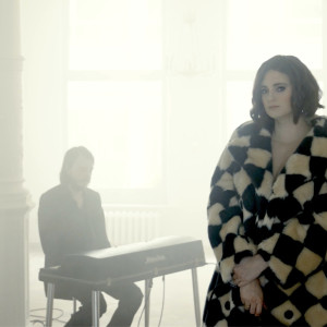 Noémie Wolfs的專輯Lonely Heart (Acoustic Version)
