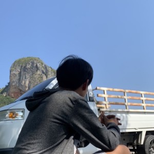 Dengarkan lagu เป็นคนรอ nyanyian OSERBOY​ dengan lirik