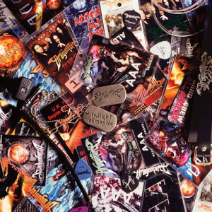 ดาวน์โหลดและฟังเพลง Through the Fire and Flames พร้อมเนื้อเพลงจาก Dragonforce