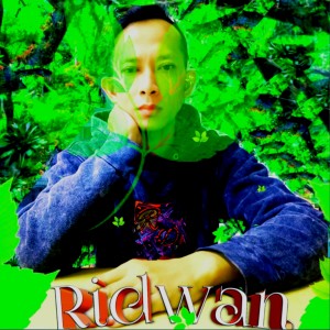 Listen to Sandaran Hati song with lyrics from Ridwan