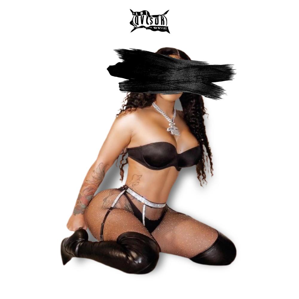 sHake hEr asS (Explicit)