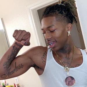 ดาวน์โหลดและฟังเพลง Talk different (Explicit) พร้อมเนื้อเพลงจาก Mmwtaymoe