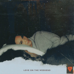 Dengarkan lagu Love on the Weekend nyanyian Aria Ohlsson dengan lirik