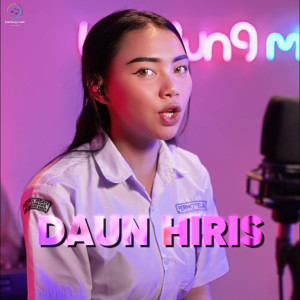 Listen to Daun Hiris (Piano) song with lyrics from Chelen Putri