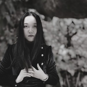 Listen to 追风的风筝 (完整版) song with lyrics from 郭欢