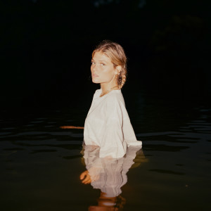 Listen to Runaway (Explicit) song with lyrics from anaïs