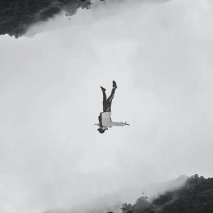 收聽THE G BRO的<3 (feat. LYAA) (Explicit)歌詞歌曲