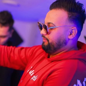 收听Cheb Mustapha的We Bida3a歌词歌曲