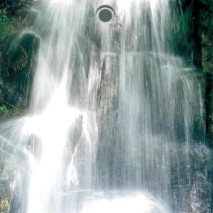 ดาวน์โหลดและฟังเพลง Bliss พร้อมเนื้อเพลงจาก TENGGER