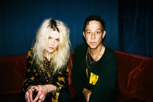 The Kills ดาวน์โหลดและฟังเพลงฮิตจาก The Kills