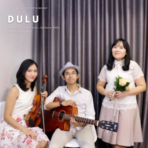 Dengarkan Dulu lagu dari Adrian W.S. dengan lirik