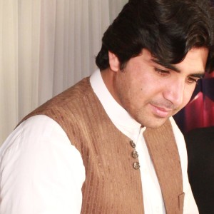 Listen to Khumar Na Yama Peera song with lyrics from Asfandyar Momand