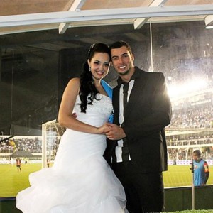 Dengarkan bluetooth lagu dari Eloy Buono dengan lirik