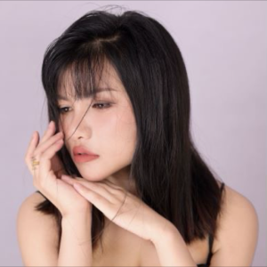 Listen to 红尘恋 (cover: 萌萌哒天团) (完整版) song with lyrics from 小啊遇