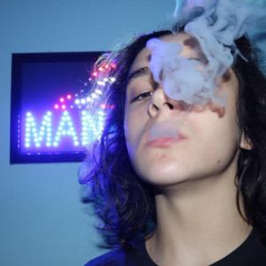 Listen to Friends (Explicit) song with lyrics from Lil dezzy