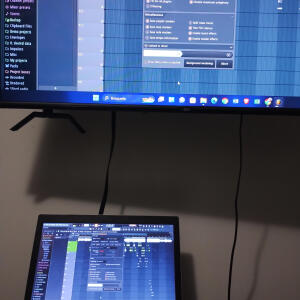 default playlist img