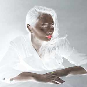 อัลบัม No One Walks This Night Alone ศิลปิน Bic Runga