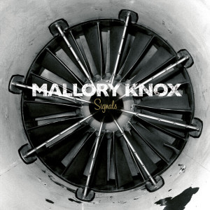ดาวน์โหลดและฟังเพลง Creeper พร้อมเนื้อเพลงจาก Mallory Knox