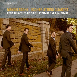 ดาวน์โหลดและฟังเพลง III. Adagio พร้อมเนื้อเพลงจาก Escher String Quartet