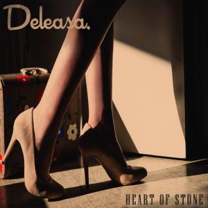 ดาวน์โหลดและฟังเพลง Heart of Stone พร้อมเนื้อเพลงจาก Deleasa