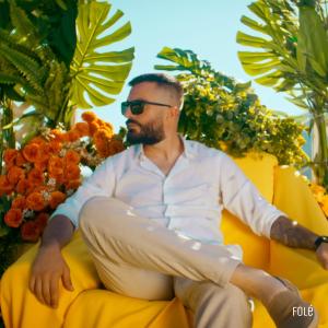 收聽Elinel的Chocolino歌詞歌曲