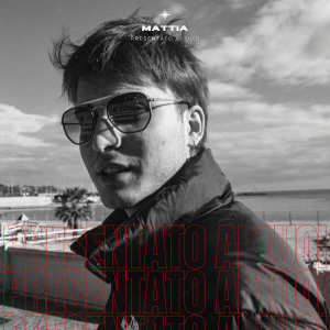 Listen to Presentato ai tuoi song with lyrics from Mattia