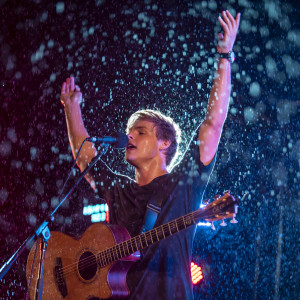 default playlist img