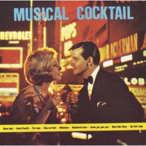 ดาวน์โหลดและฟังเพลง Tonight พร้อมเนื้อเพลงจาก Das grosse Broadway Tanzorchester