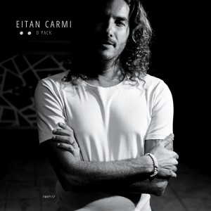 Dengarkan lagu In Between nyanyian Eitan Carmi dengan lirik