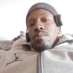 Listen to Touche La Lune (Explicit) song with lyrics from Extaze Mc