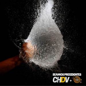 收聽Cualquier Hijo De Vecino的Seamos Presidentes歌詞歌曲