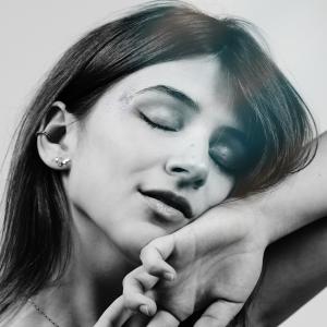 Listen to Покажи song with lyrics from Favia