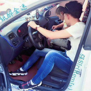 Dengarkan Zhe Zhong Sheng Yin Zong Rang Ren Men Wei Zhi Zhe Mi lagu dari 精彩强Sir dengan lirik